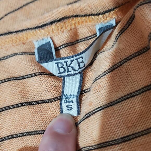 BKE Flax Striped Embroidered Crochet Cuff Long Sleeve Top Womens Size S Orange - Picture 8 of 11